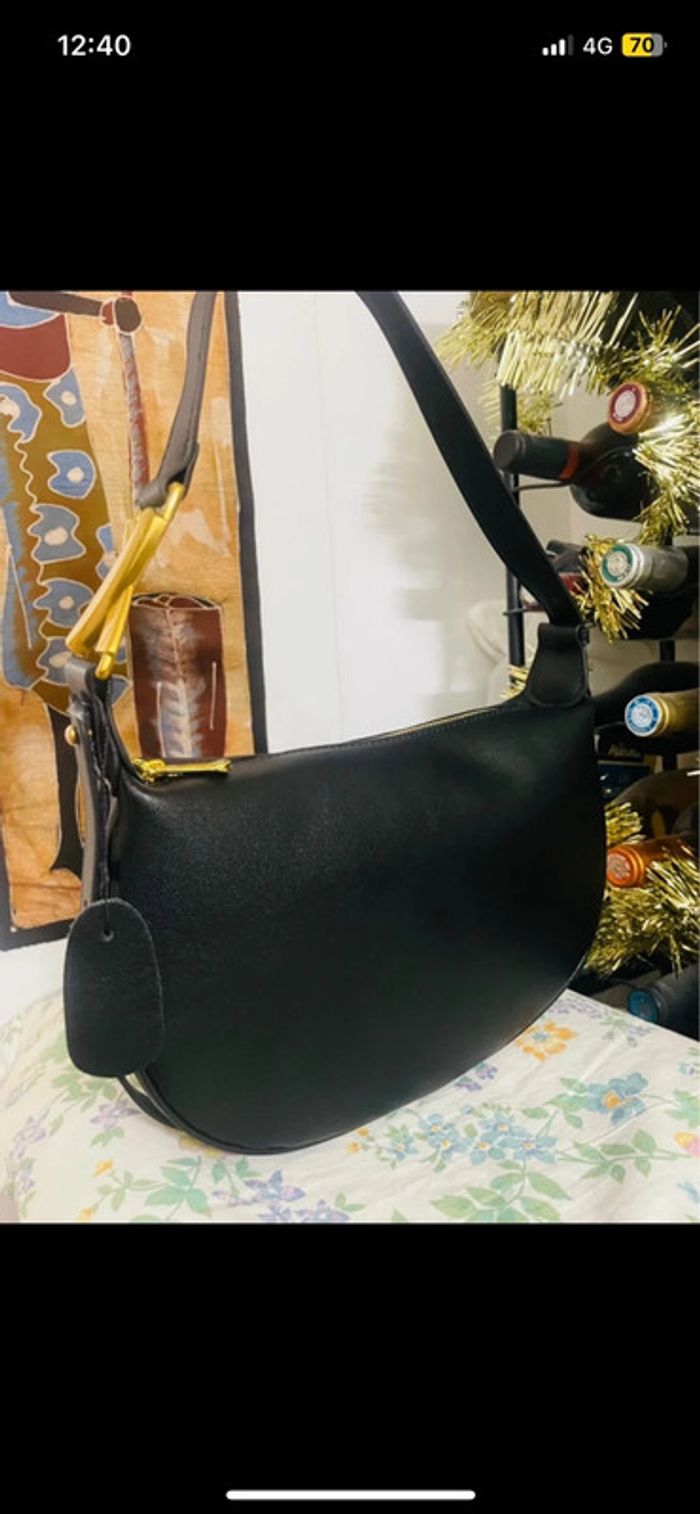 Magnifique sac à main en cuir noir valeur neuf 78 € - photo numéro 9