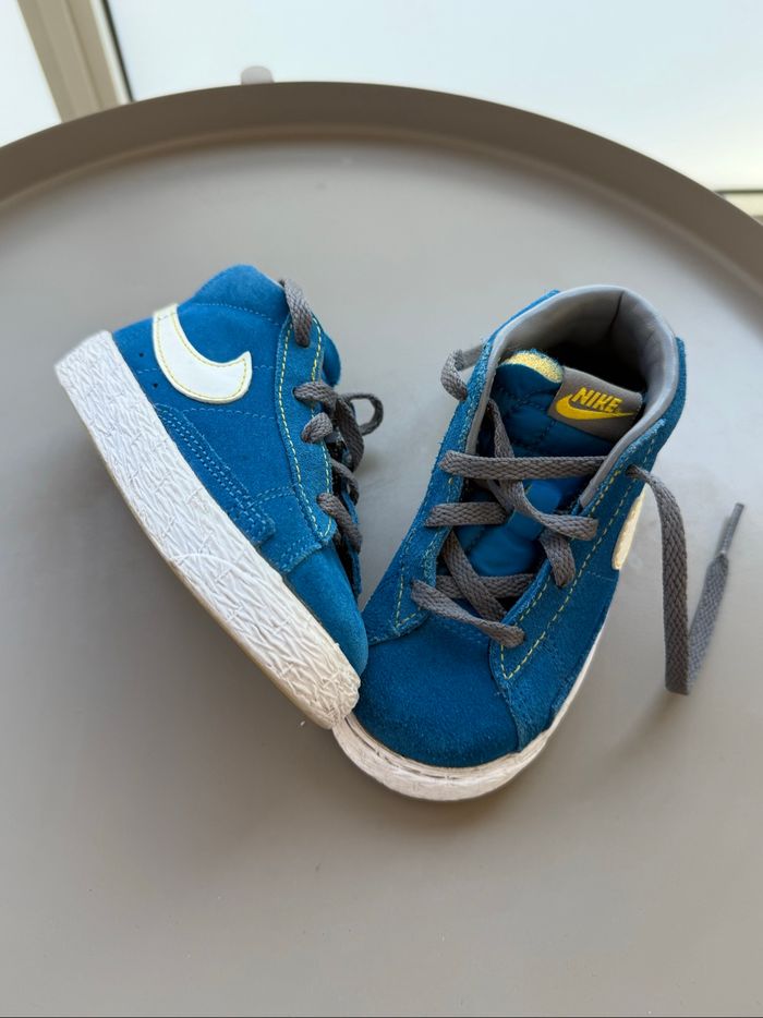 Basket garçon Nike Blazer bleue en parfait état - photo numéro 3