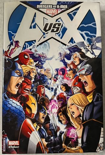 BD AVENGERS VS XMEN - album Marvel Deluxe / Panini Comics avec couverture