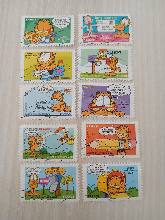 lot de 2 séries de timbres