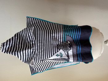 Cape de bain, serviette à capuche marin avec ours qui pêche