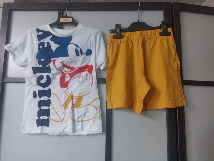 Ensemble mickey 6 ans