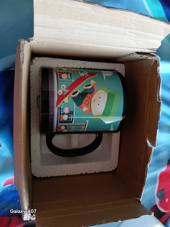 Tasse/muguet sourh Park - photo numéro 2