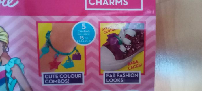 Bracelet et charms Barbie Neuf - photo numéro 18