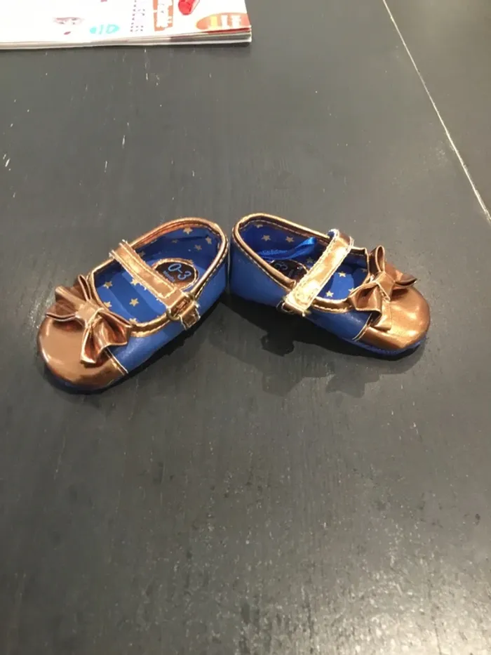 Chaussures bébé 0-3 mois - photo numéro 2
