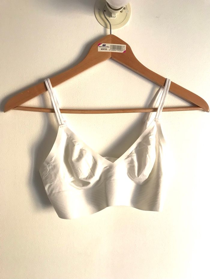 Bralette Sloggi blanche taille 34/36 neuve jamais portée
