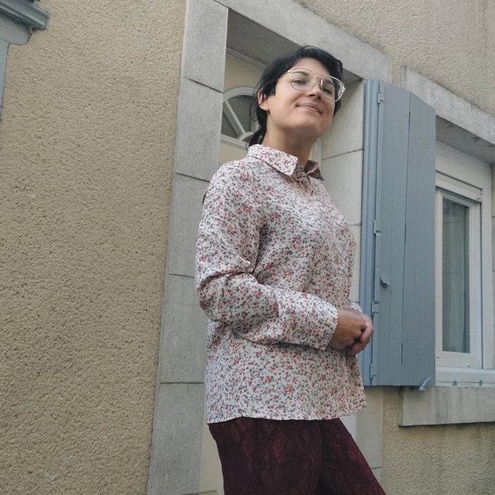 Magnifique chemise fleurie neuve etiqu. taille M - photo numéro 2