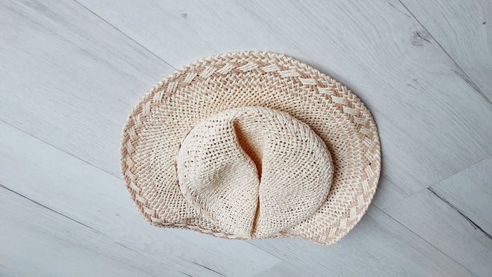 Vêtement femme chapeau type paille taille unique