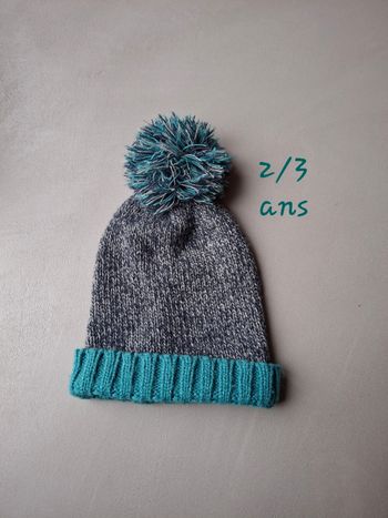 Bonnet Vertbaudet à pompon
