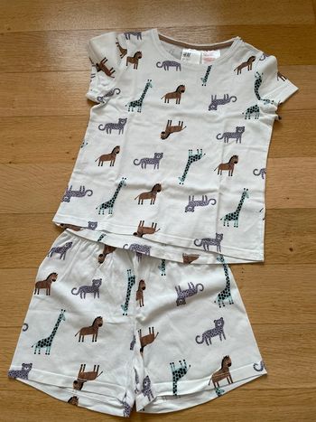 Pyjama 2 pièces manches courtes 5/6 ans