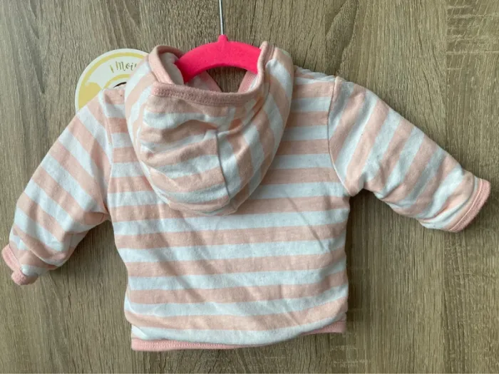 Veste rose et blanche - photo numéro 2