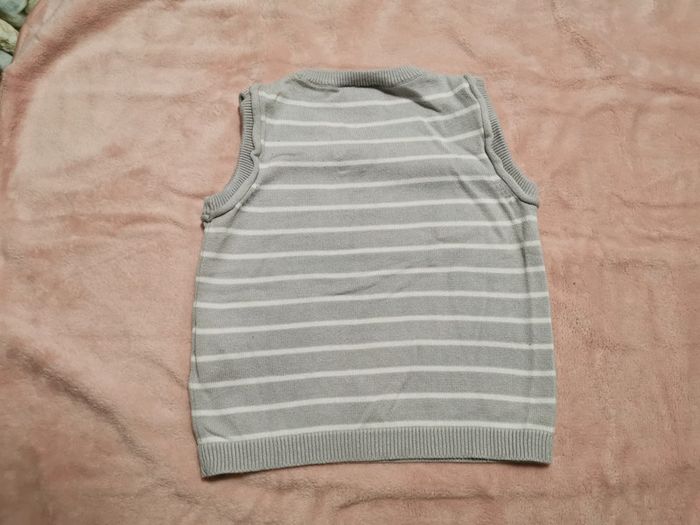 Pull sans manches kiabi 24 mois - photo numéro 3