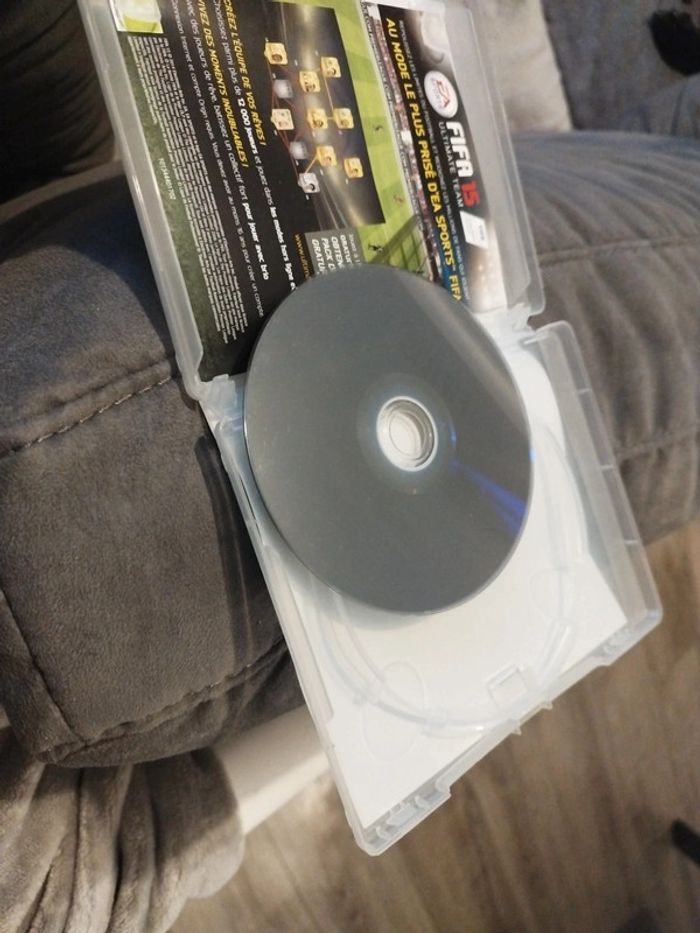 PS3 - Fifa 15 - photo numéro 4