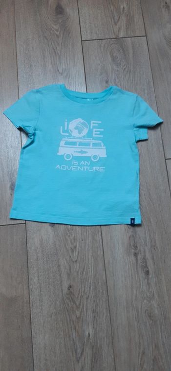 Tee-shirt MC okaidi bleu "camping car" 4 ans en parfait état