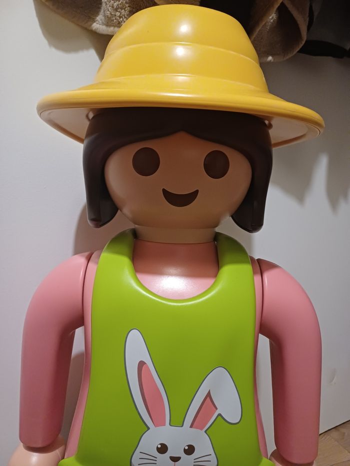 Méga figure playmobil - photo numéro 2