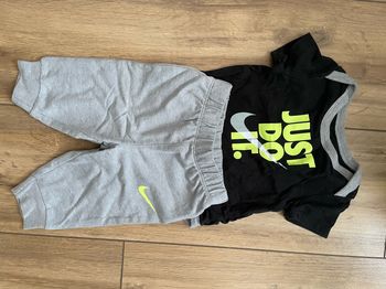 Ensemble Nike
