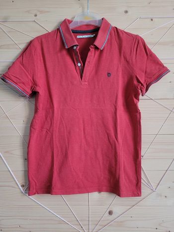 Polo rouge