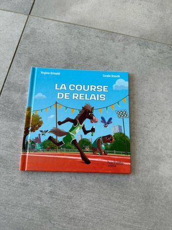 Livre course de relai collection Hachette