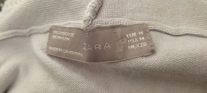 Top col sans manches Zara taille M - photo numéro 2