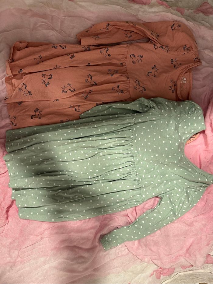 Lot vêtements fille en taille 92 - photo numéro 6