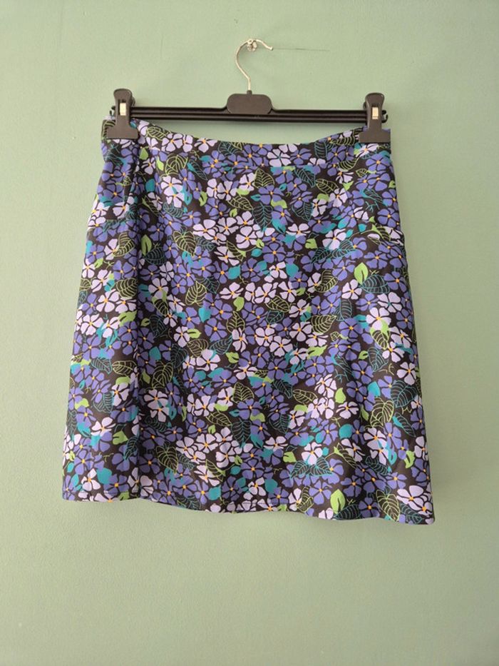 Jupe fleurie violette, molly bracken, neuve, taille 40