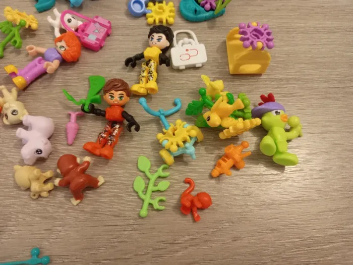 Lot de figurines kinder - photo numéro 2
