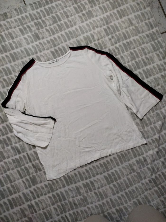 Blouse tee-shirt manches 3/4 évasées blanc a bandes Mango taille 38 - photo numéro 1