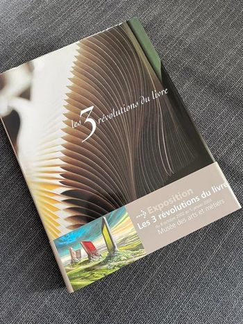 Beau livre sur les3 révolutions du livre