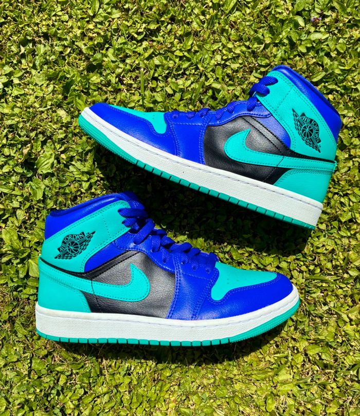 Basket Jordan 1 mis noir violette black grappe pointure 38 neuves sans boîte - photo numéro 3