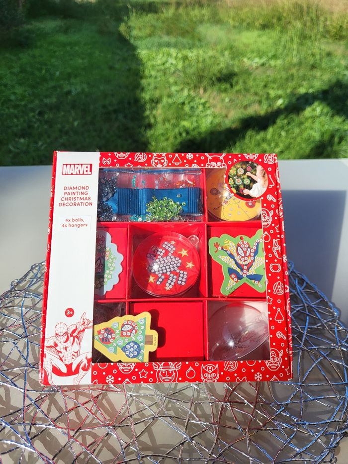 Boule de noël à décorer - photo numéro 4