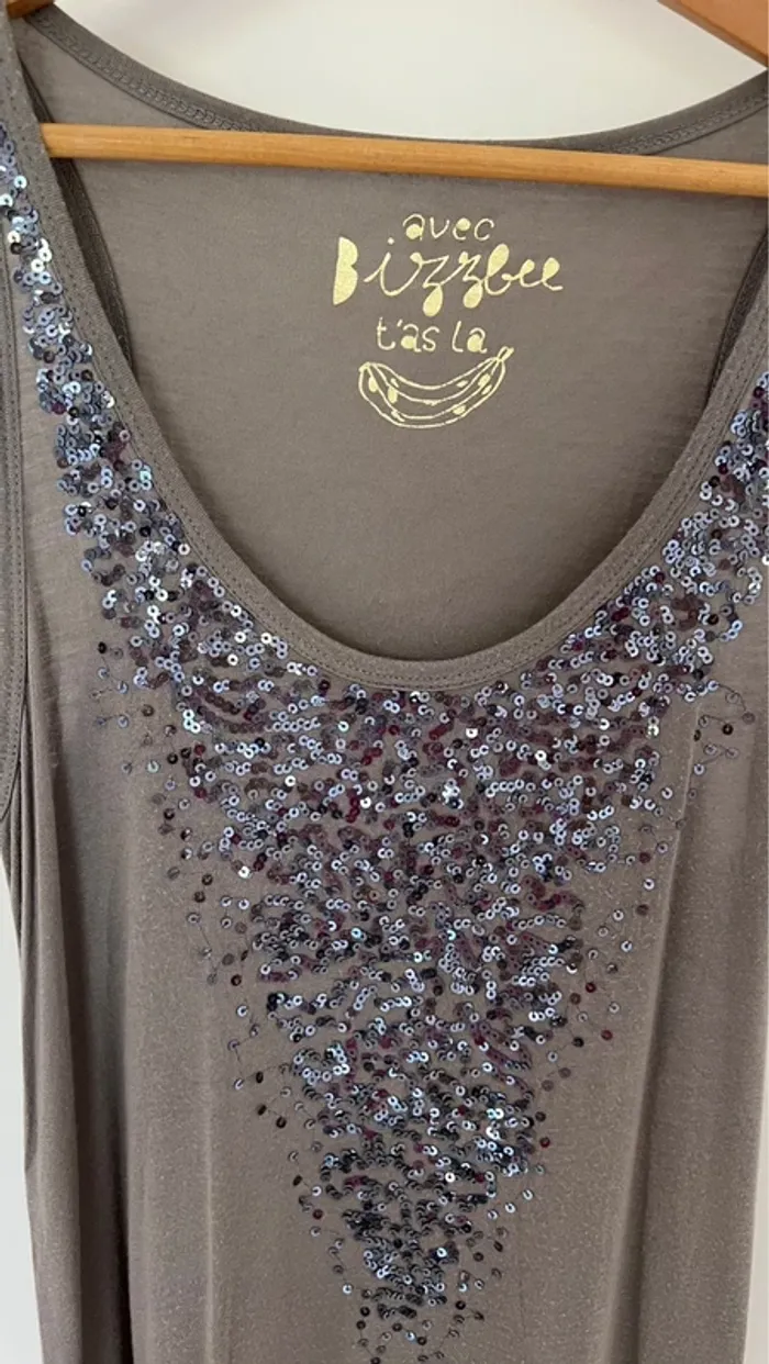 Débardeur forme Marcel à sequins - photo numéro 3