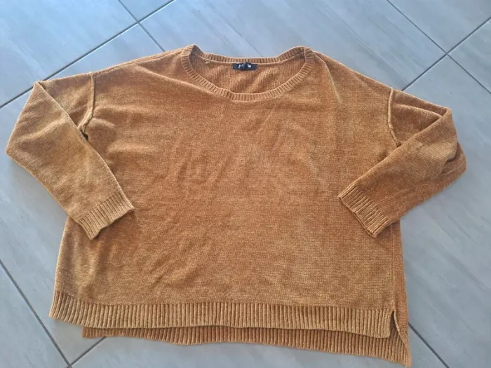 Pull court Couleur Moutarde Jennyfer Taille S