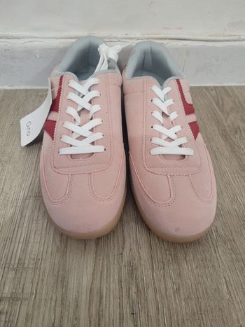 Basquete famme neuf avec étiquettes