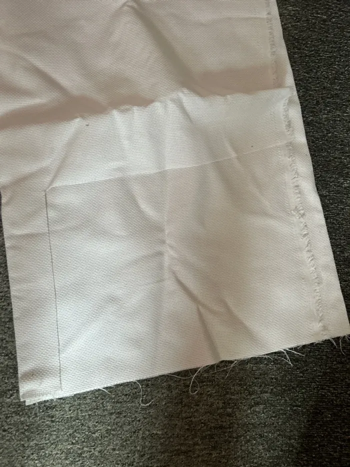 Toile à broder - photo numéro 3