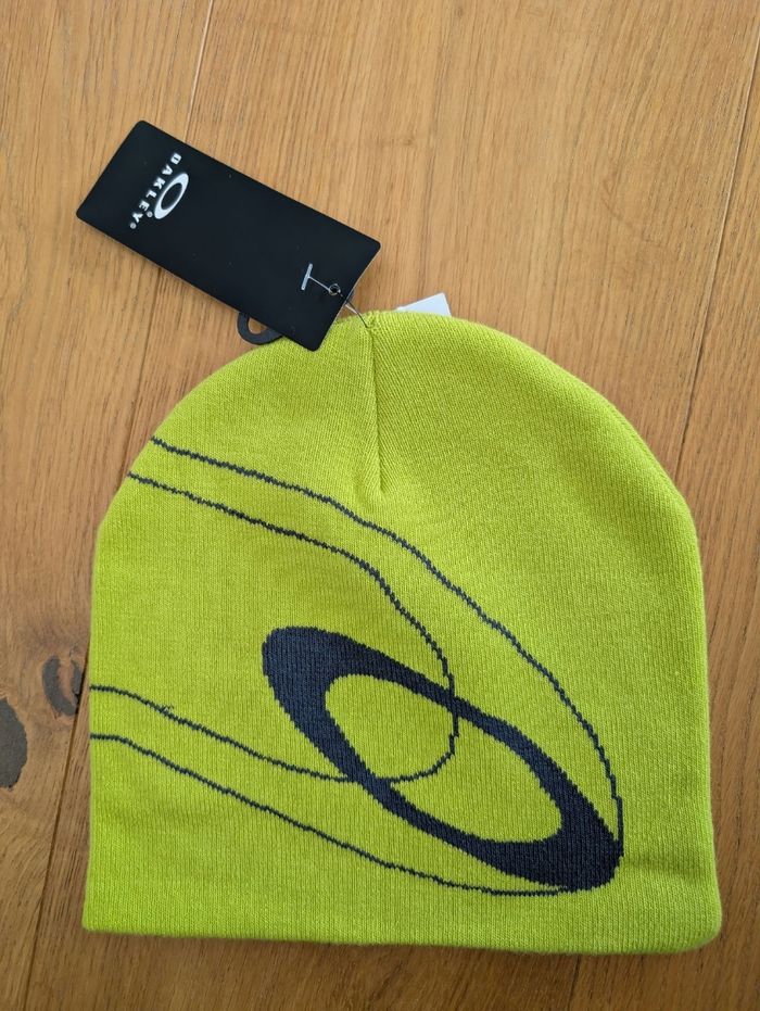 Bonnet Oakley Neuf Light green