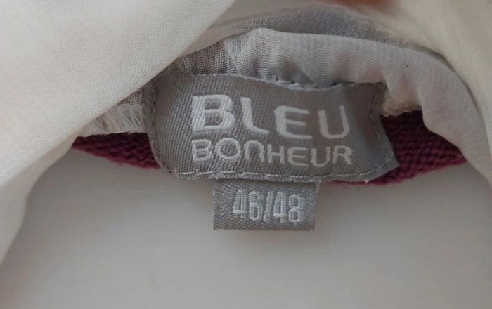 Haut mauve avec col crème et manches fantaisies - photo numéro 4