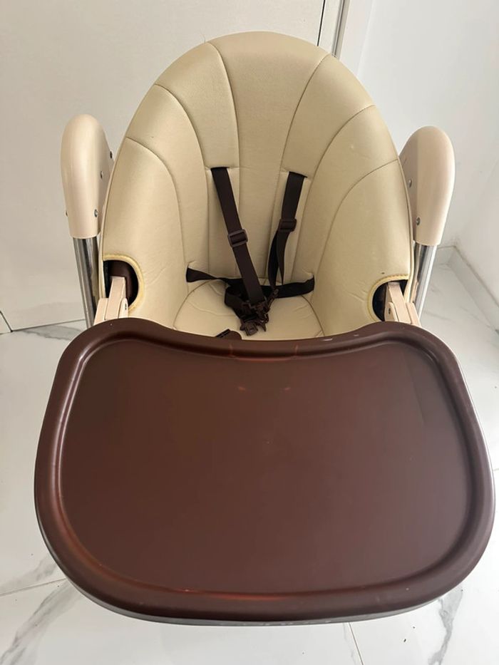Chaise haute - photo numéro 2