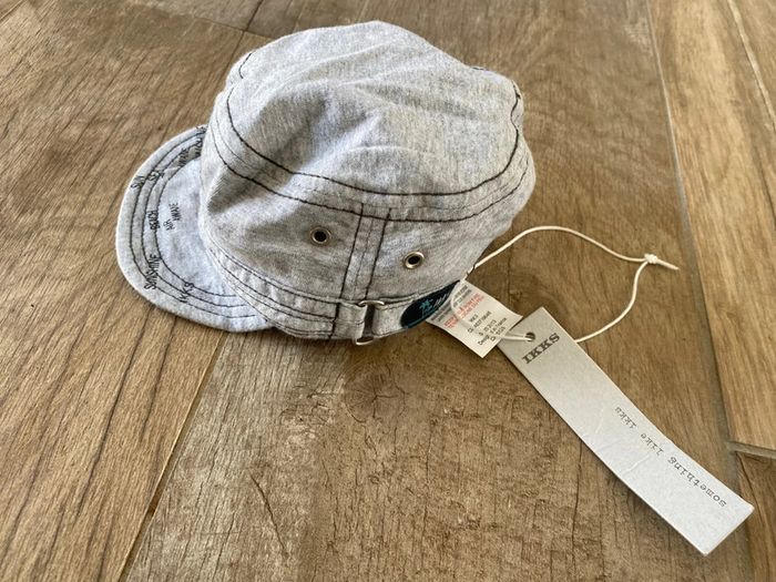 Casquette IKKS  42 cm  3 - 6 mois  neuf et étiqueté - photo numéro 3