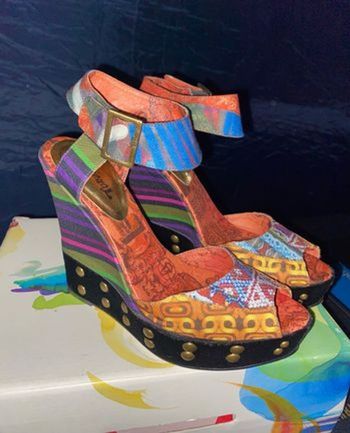 sandales compensées desigual