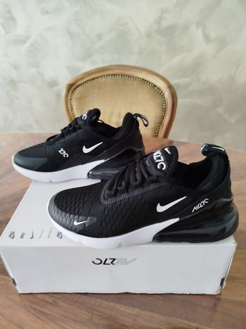 Basket Nike air Max 270 T 37.5