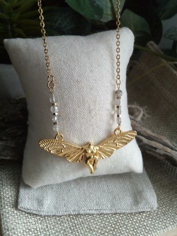Collier labradorite et femme papillon