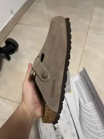 Birkenstock Boston Mule en Daim Taupe Taille 40