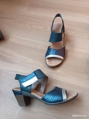 Chaussures été sandales rieker 36 neuf bleu et argent petit talon