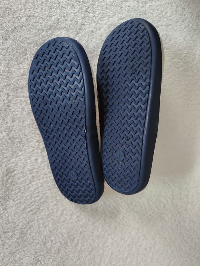 Pantoufles 30 - photo numéro 3
