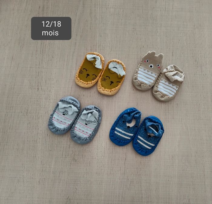 4 paires de chaussons chaussettes bébé