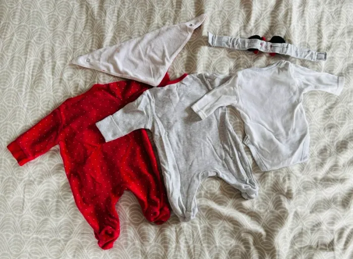 🐭 Lot Minnie Mouse – Taille Naissance 🐭 - photo numéro 2
