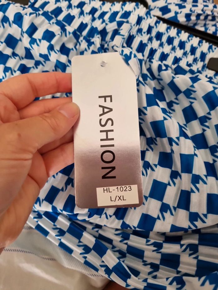 Pantalon fluide plissé neuf taille L/XL - photo numéro 5