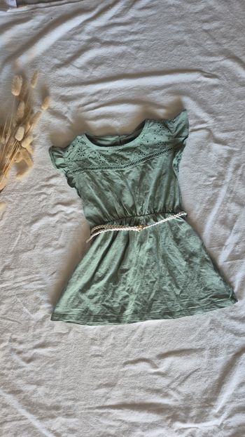Robe verte 24 mois