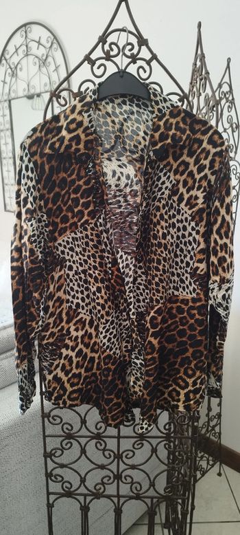 Chemisier Léopard Neuf. Taille unique. Fabriqué en France