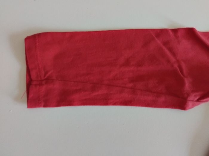 Très joli tee shirt manches longues rouge fille 3 ans - photo numéro 3